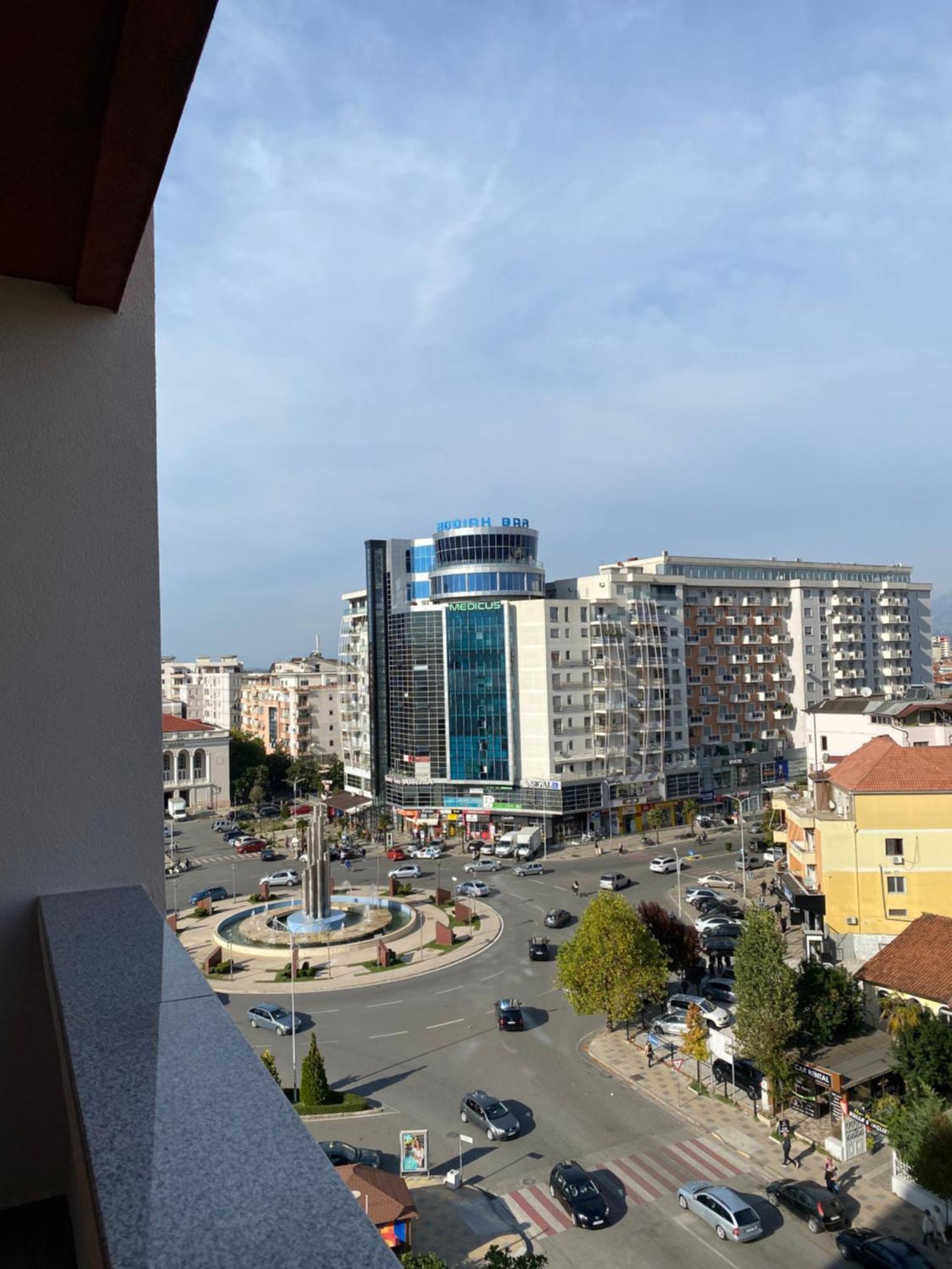 Rozafa Hotel Shkoder Luaran gambar