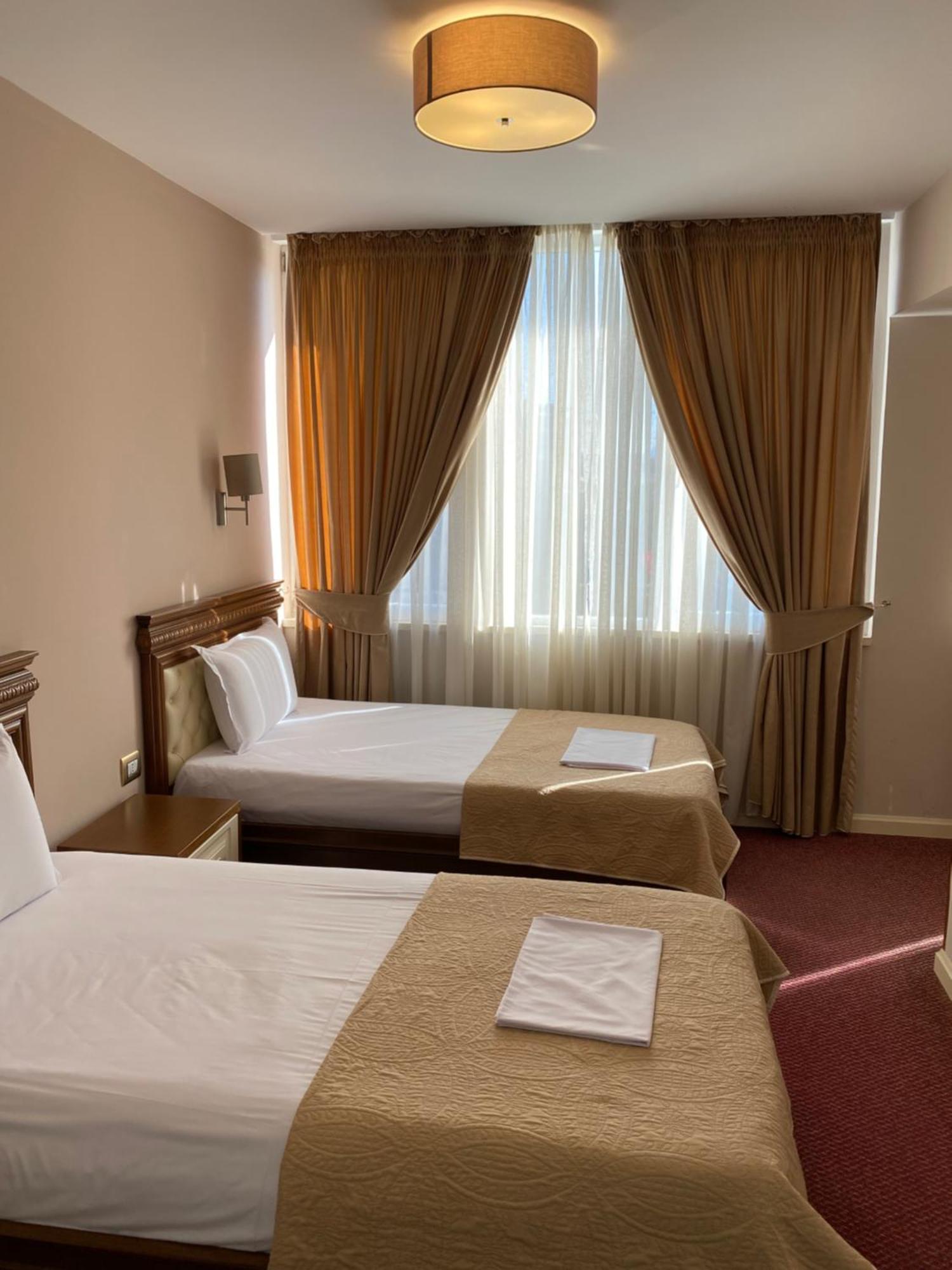 Rozafa Hotel Shkoder Luaran gambar