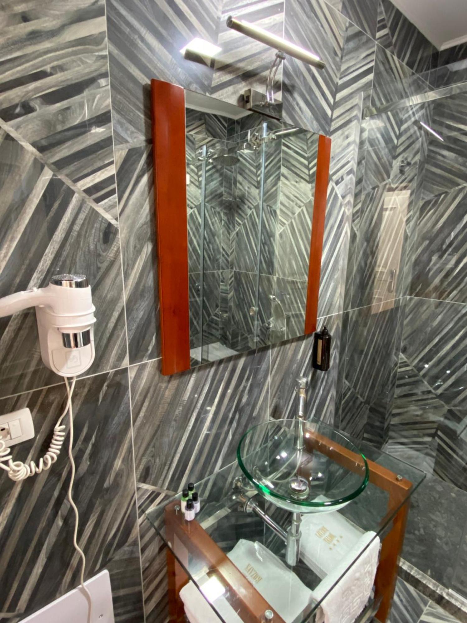 Rozafa Hotel Shkoder Luaran gambar