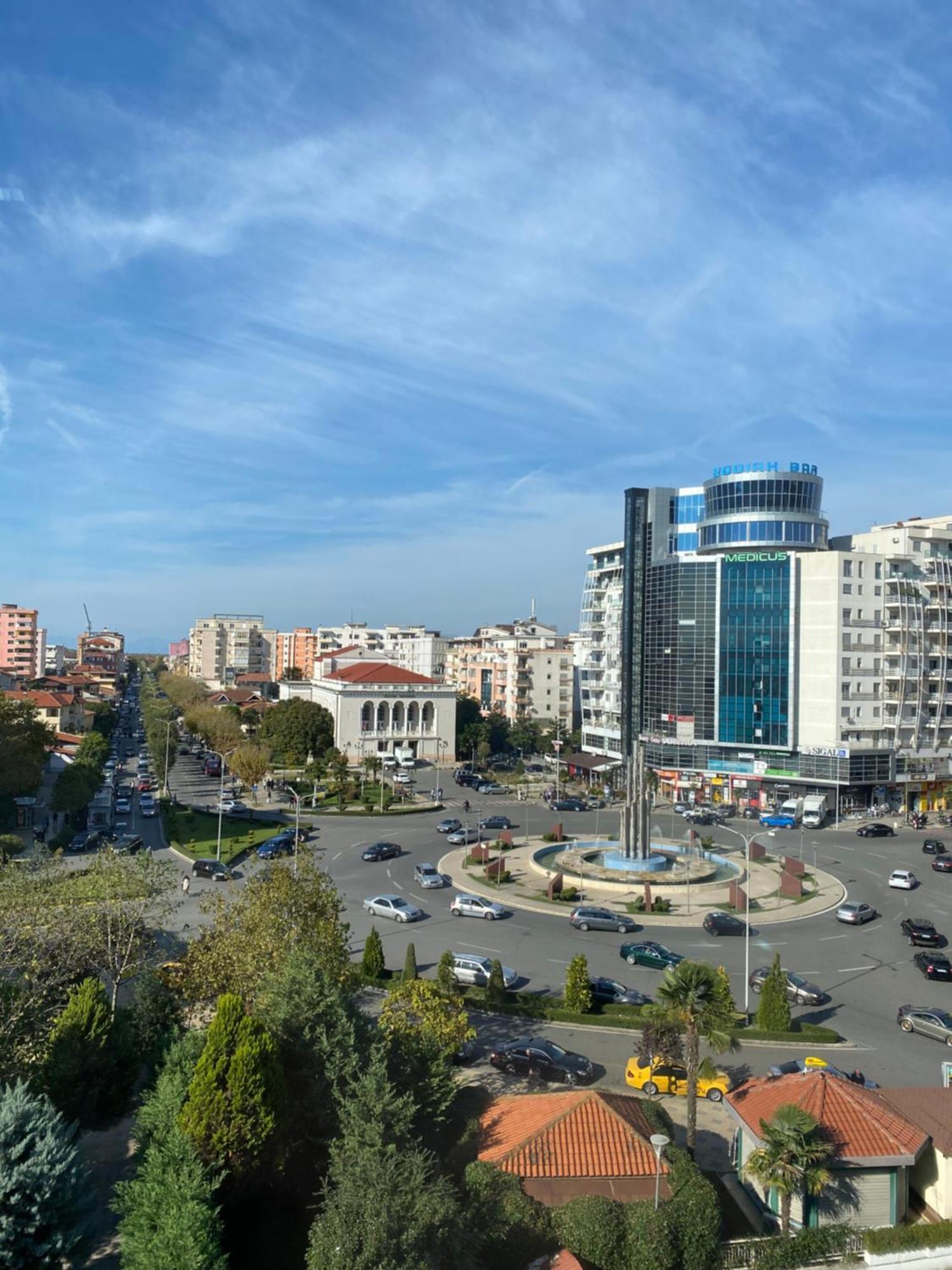 Rozafa Hotel Shkoder Luaran gambar