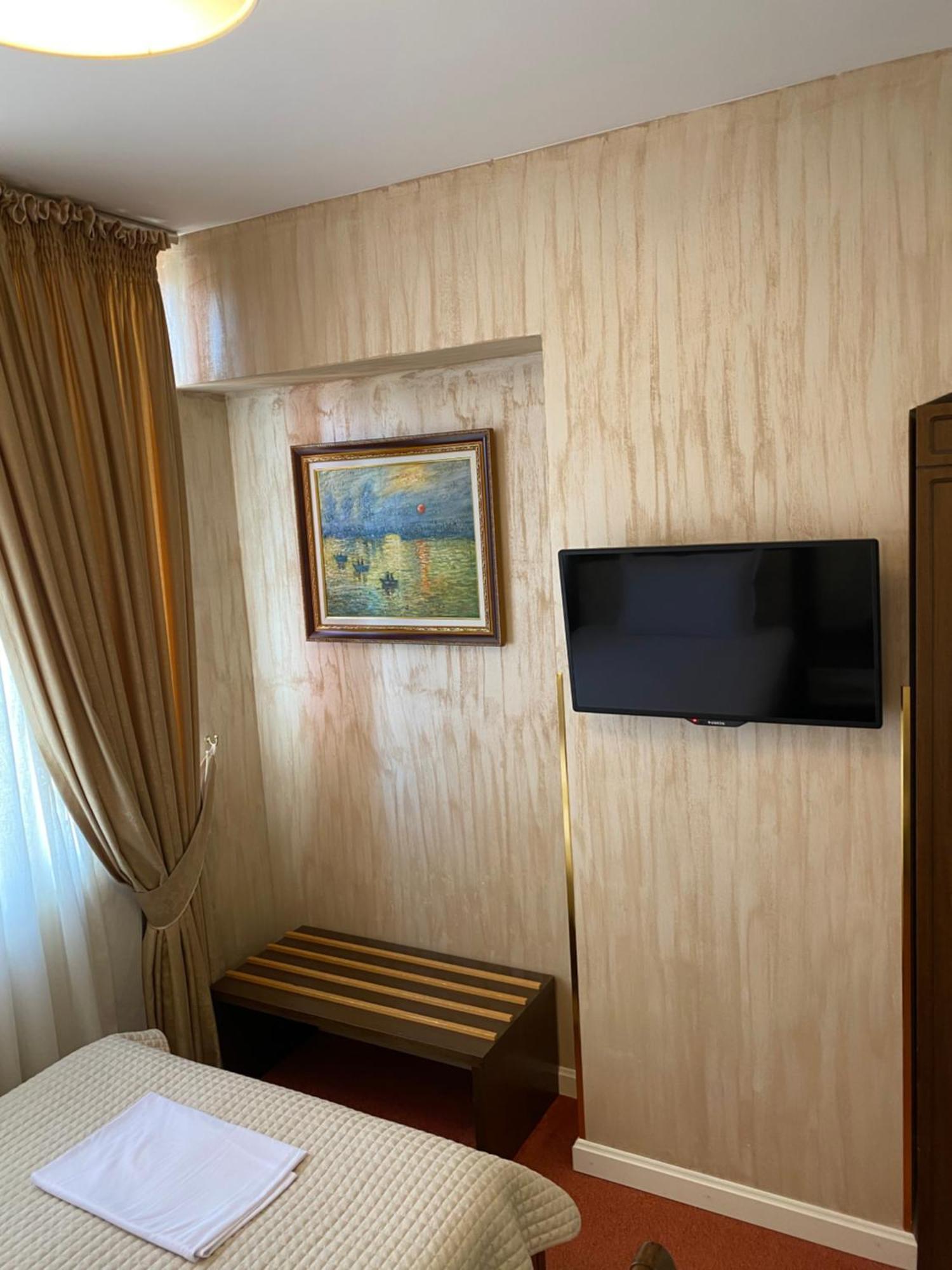 Rozafa Hotel Shkoder Luaran gambar
