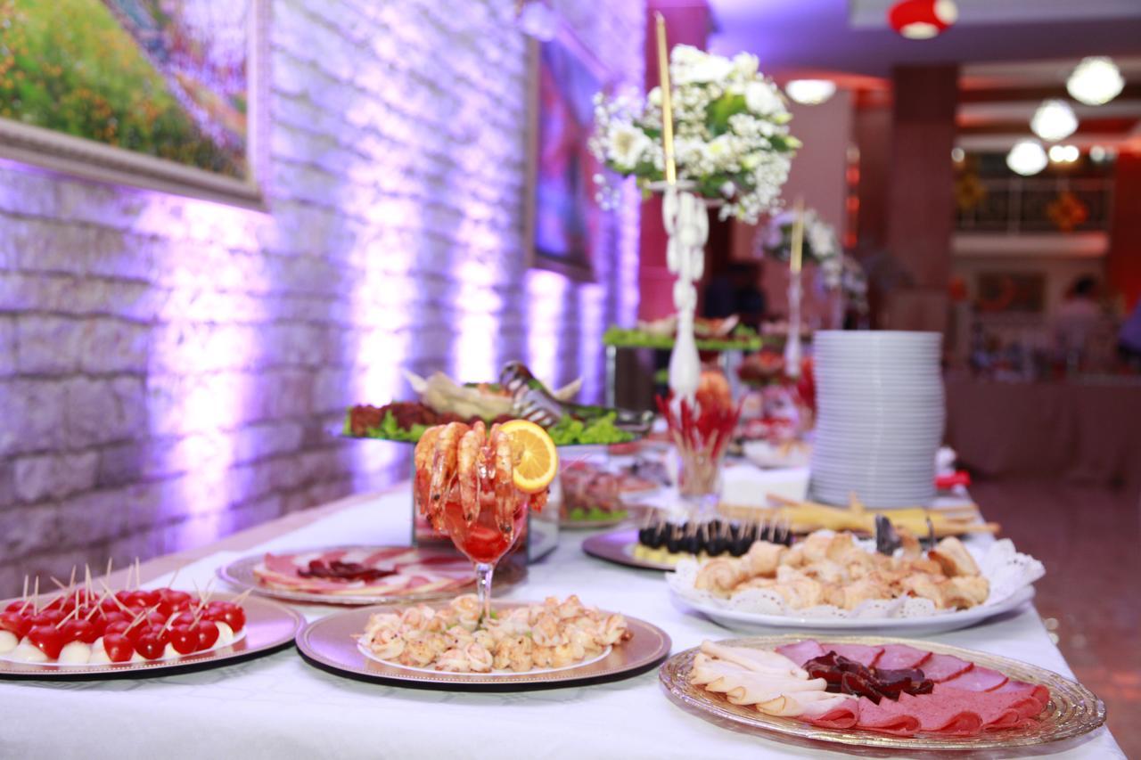 Rozafa Hotel Shkoder Luaran gambar