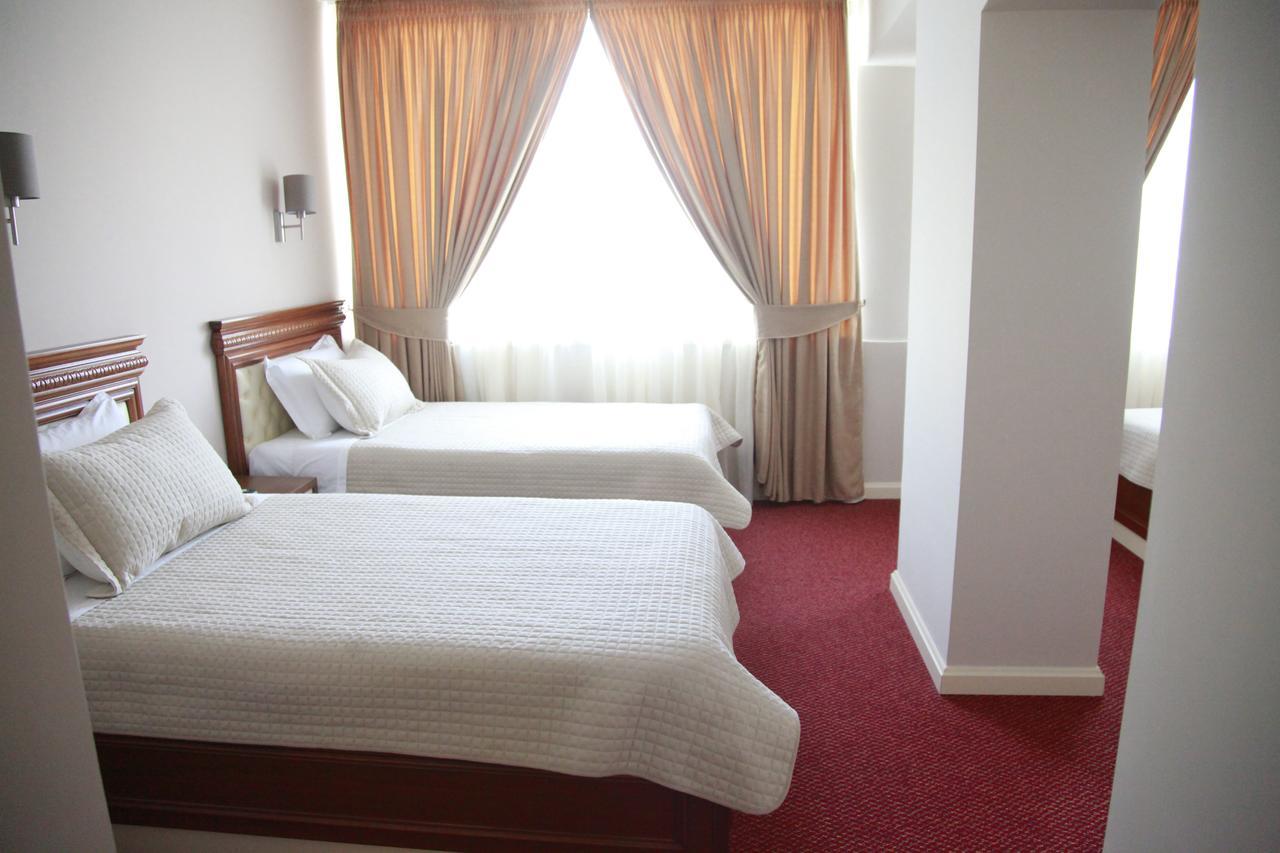 Rozafa Hotel Shkoder Luaran gambar